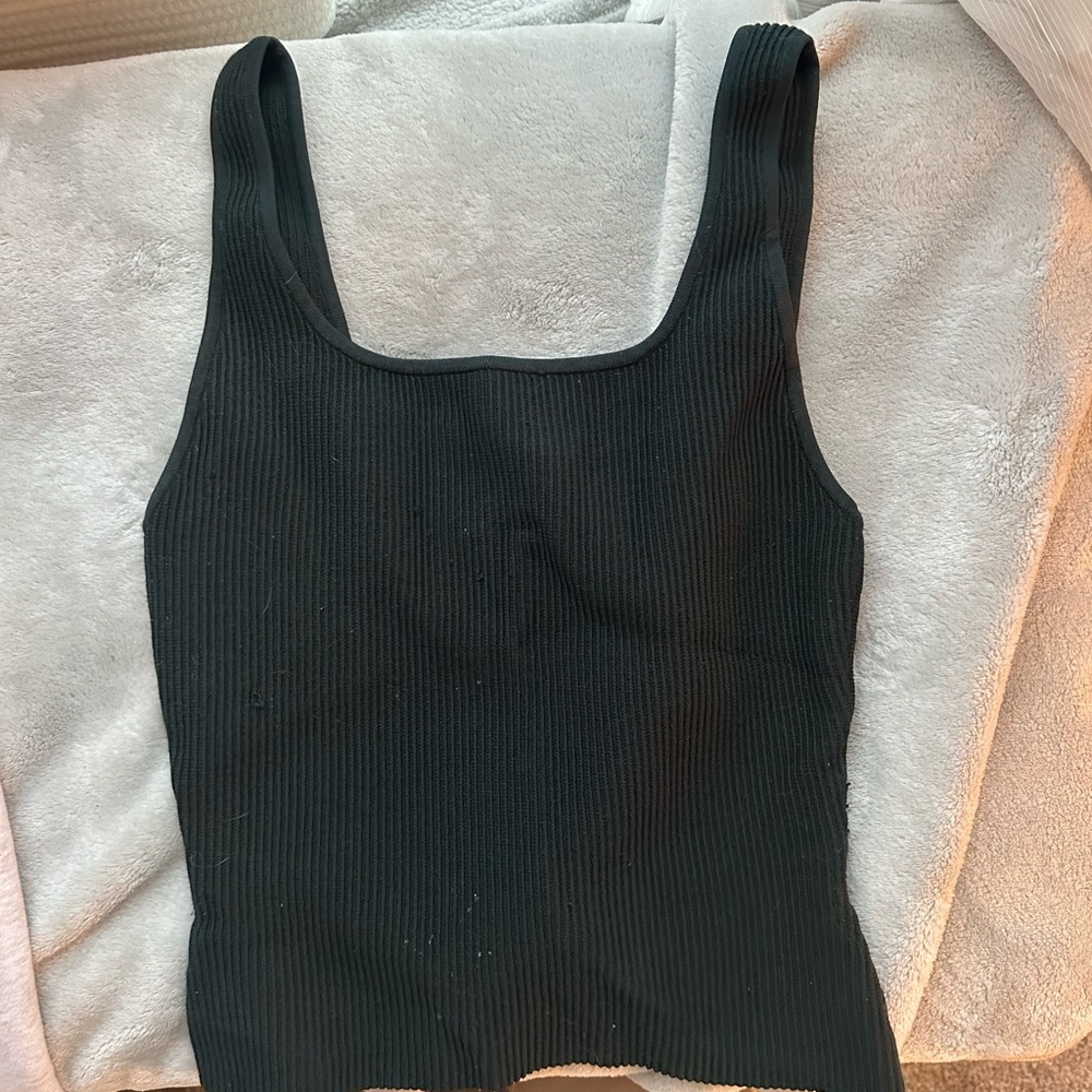 Aritzia Babaton square neck tank